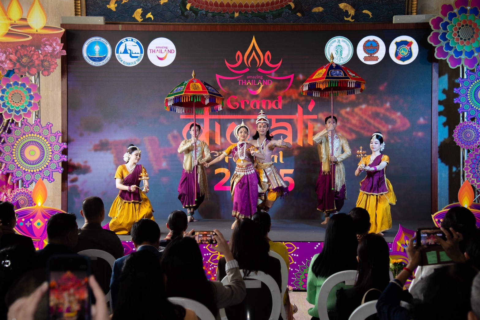 ททท. จุดแสงแห่งศรัทธา สว่างไสวรับเทศกาลดีวาลี 2025 กับงาน &ldquo;Amazing Thailand Grand Diwali Festival 2025&rdquo; ฉลองยิ่งใหญ่ 2 พื้นที่ &ldquo;คลองโอ่งอ่าง-พาหุรัด&rdquo; 16-31 ตุลาคมนี้