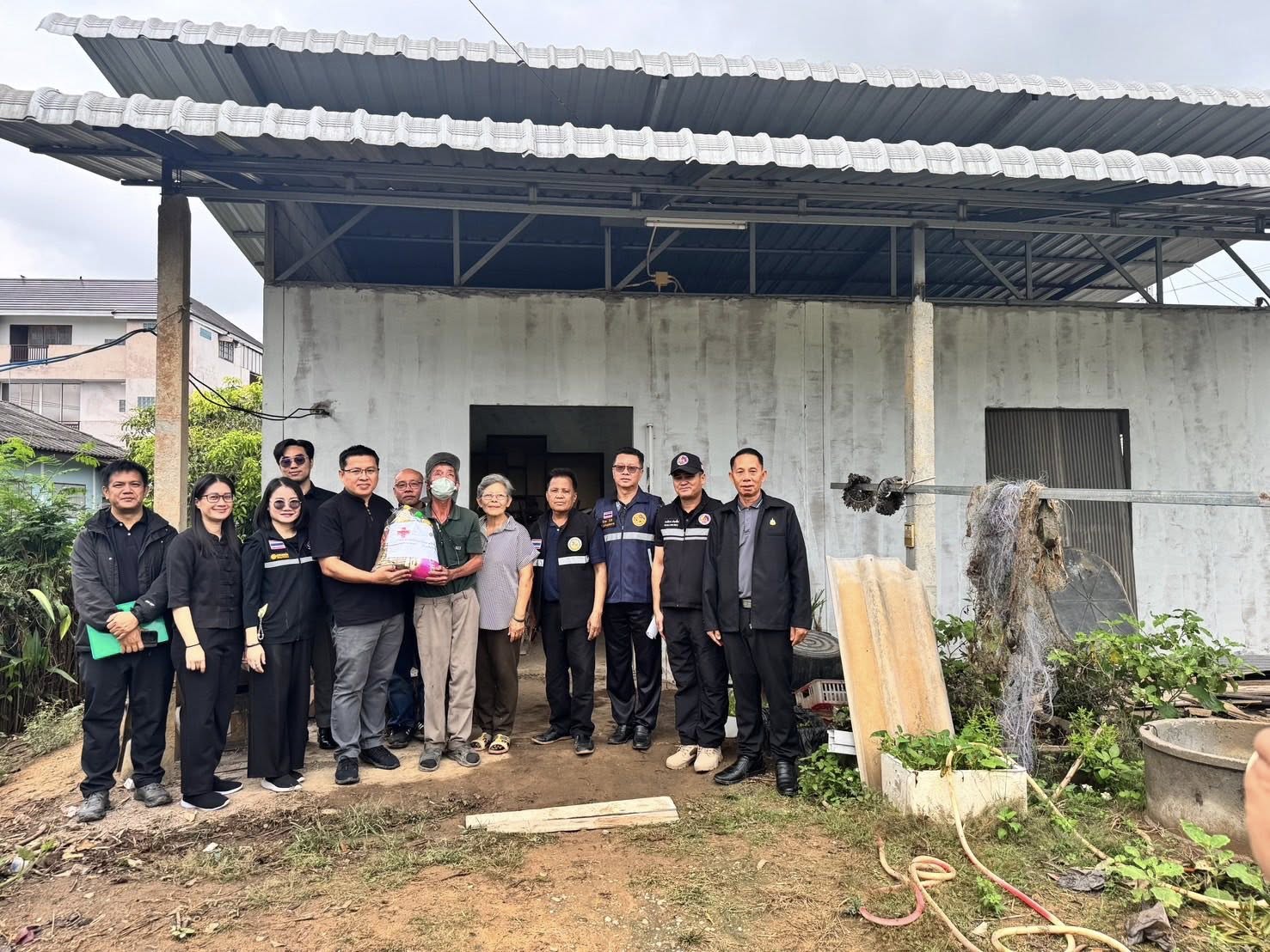 พช.อำเภอฝาง &nbsp;ลงพื้นที่เยี่ยมครัวเรือนเปราะบางตำบลสันทราย พร้อมบูรณาการหาแนวทางช่วยเหลือ